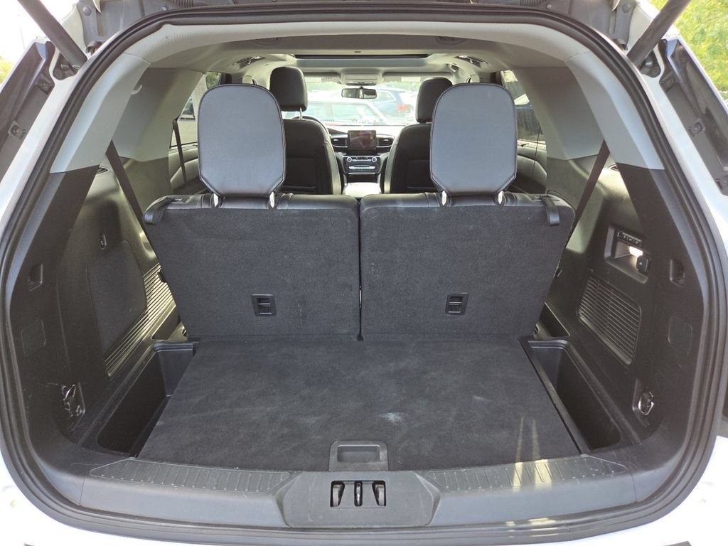 Used 2021 Ford Explorer Limited w/ Hybrid Equipment Group 310A AWD/4WD image 29