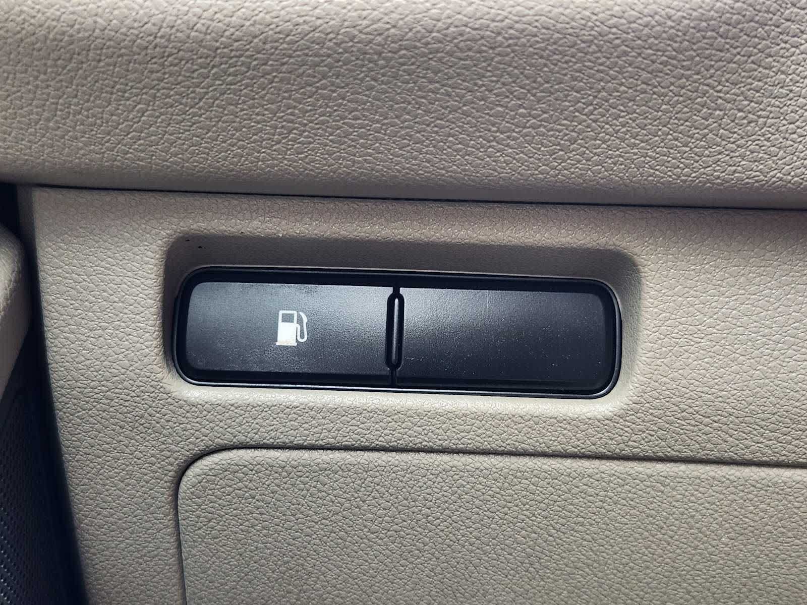Used 2020 Kia Sorento S FWD image 21