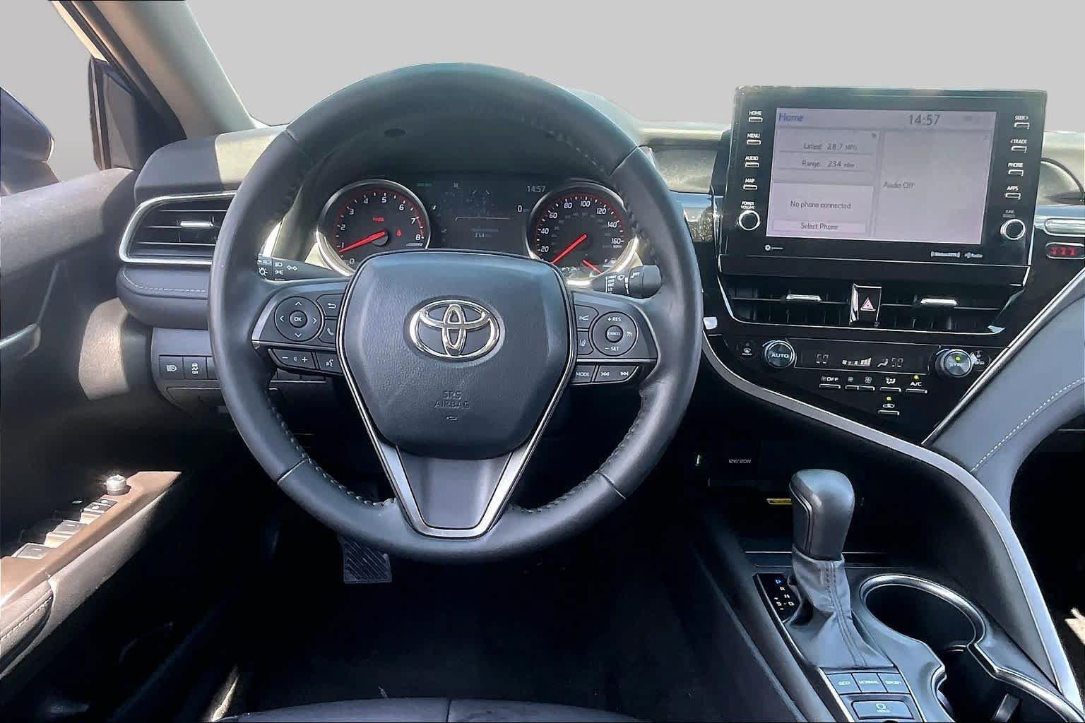 Used 2023 Toyota Camry XSE FWD image 6