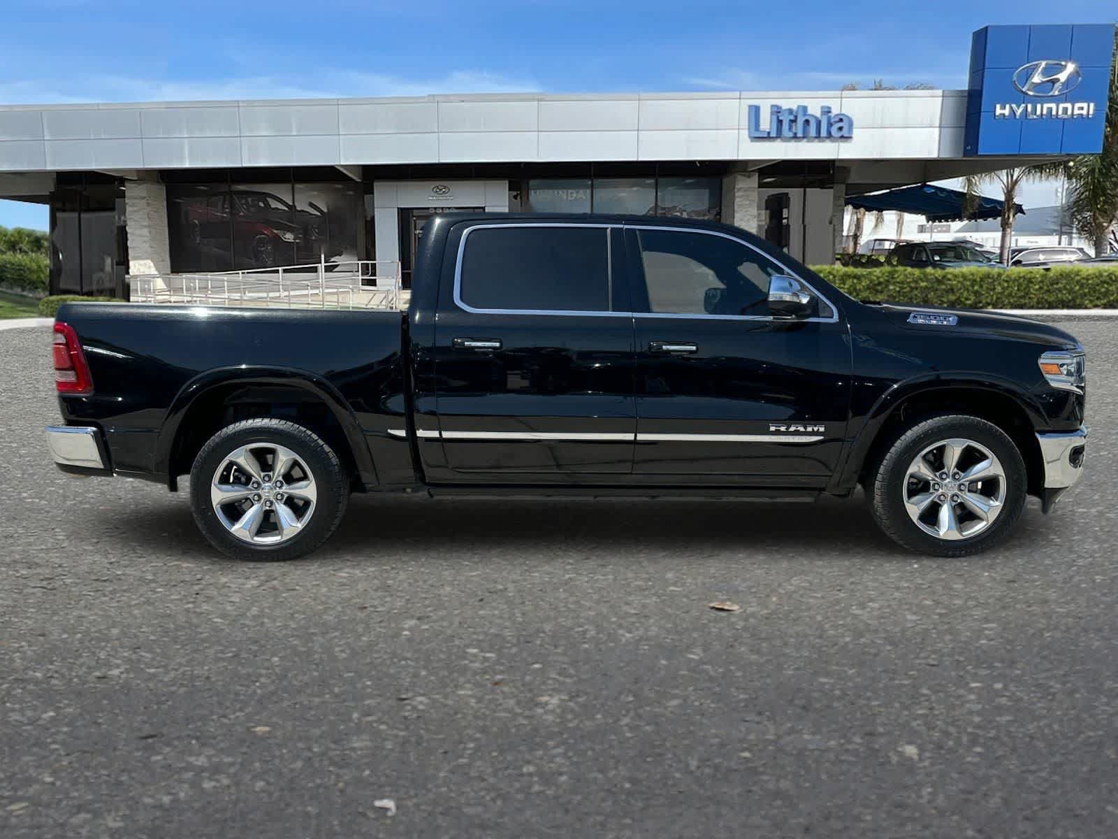 Used 2022 RAM 1500 Limited AWD/4WD image 9