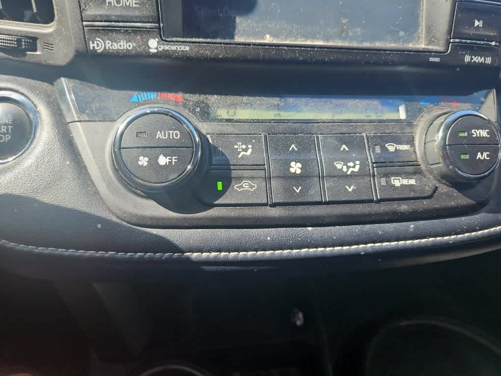 Used 2018 Toyota RAV4 XLE w/ Plus Extra Value Package FWD image 16
