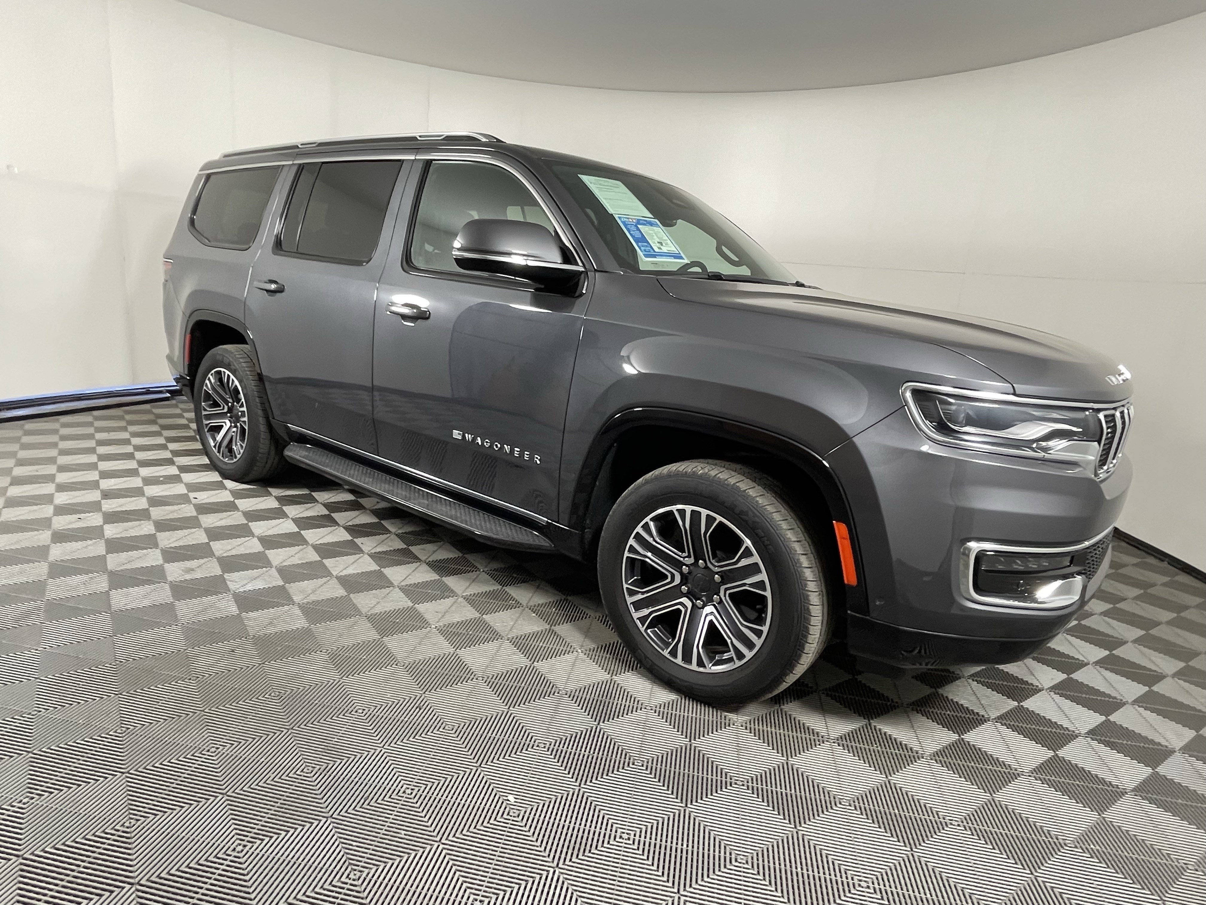 Used 2022 Jeep Wagoneer Series III w/ Flexible Seating Group AWD/4WD image 7