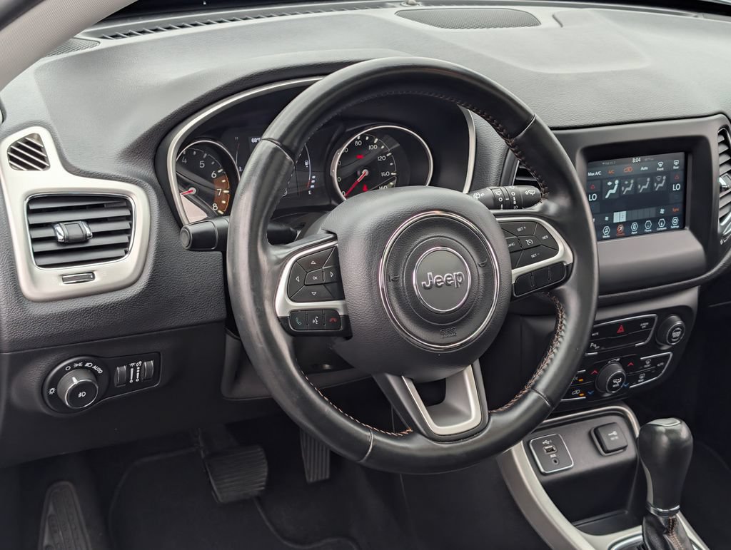 Used 2020 Jeep Compass Latitude w/ Safety & Security Group FWD image 18