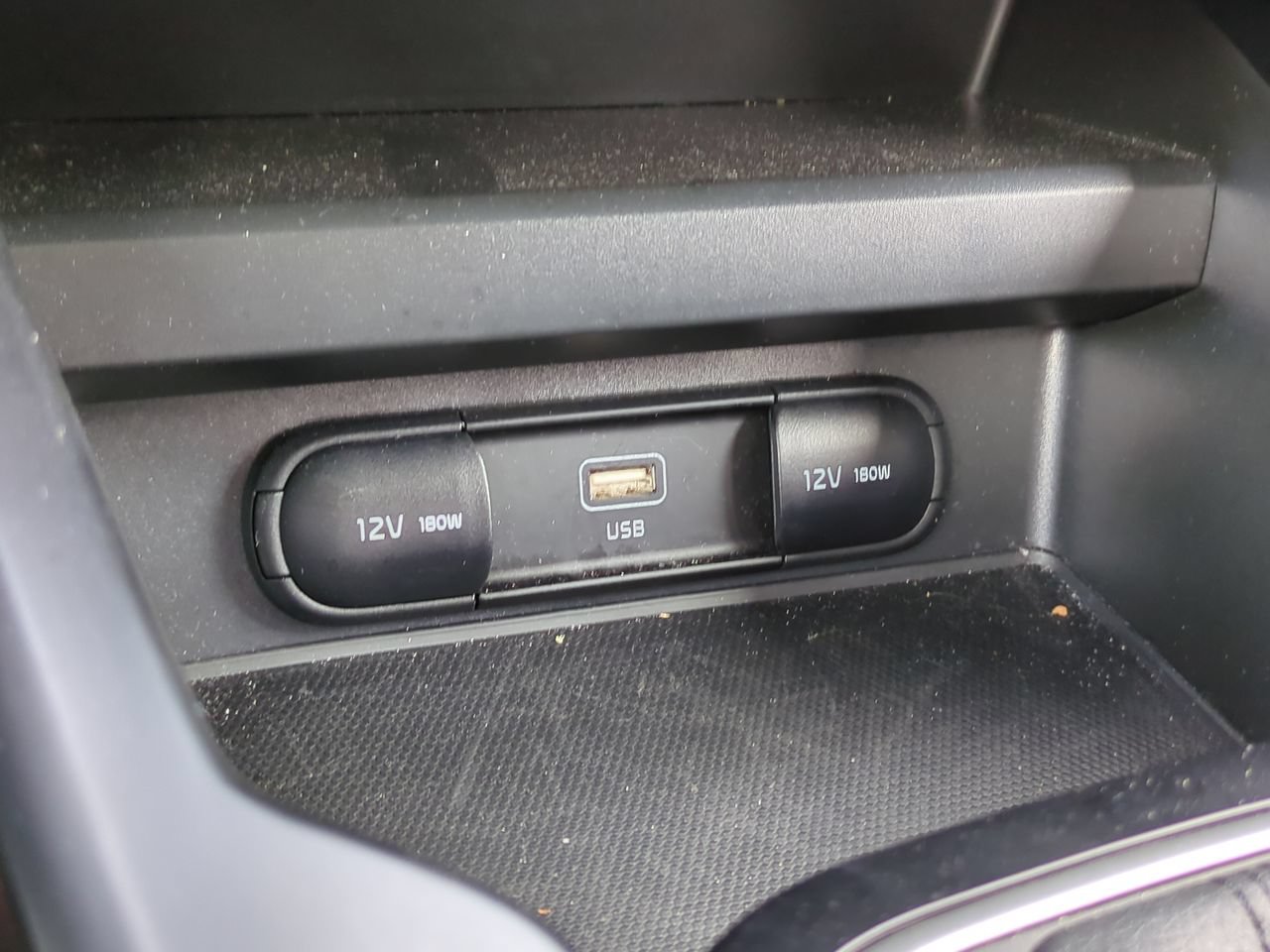 Certified 2025 Kia Soul LX w/ LX Technology Package FWD image 21