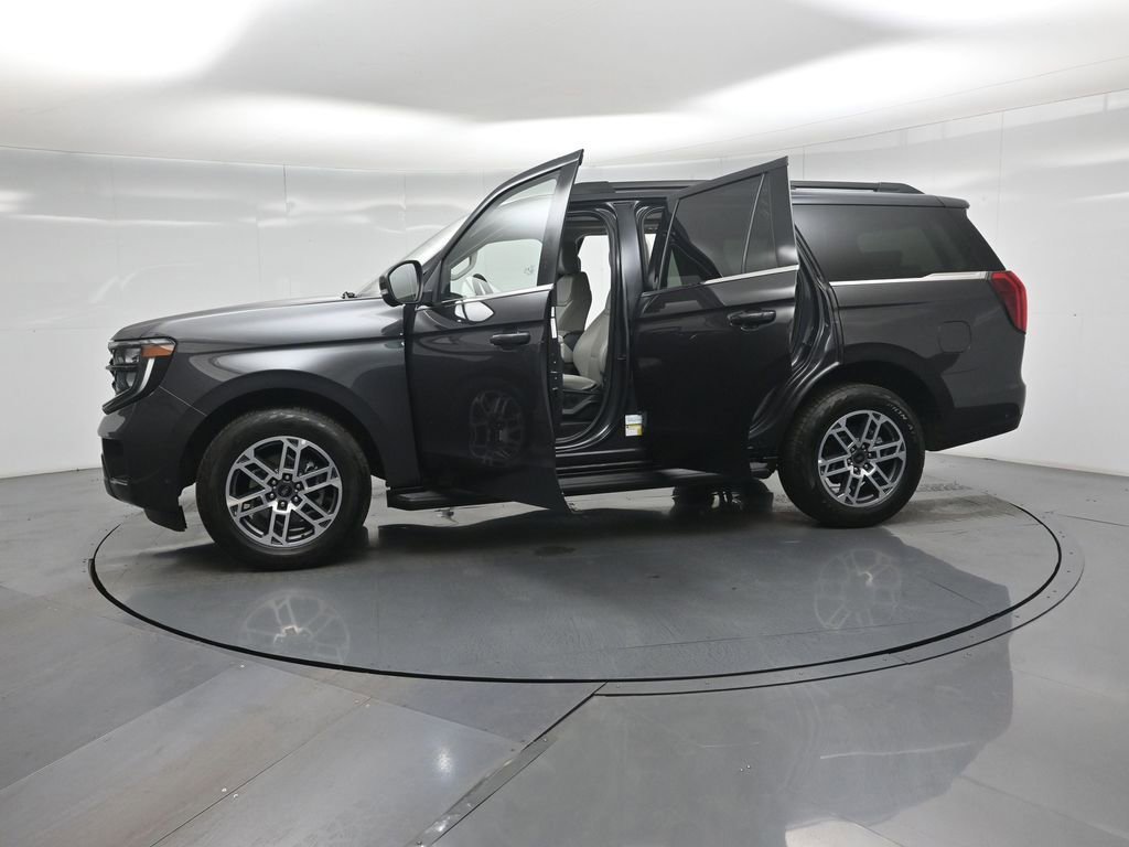 Certified 2025 Ford Expedition Active AWD/4WD image 36