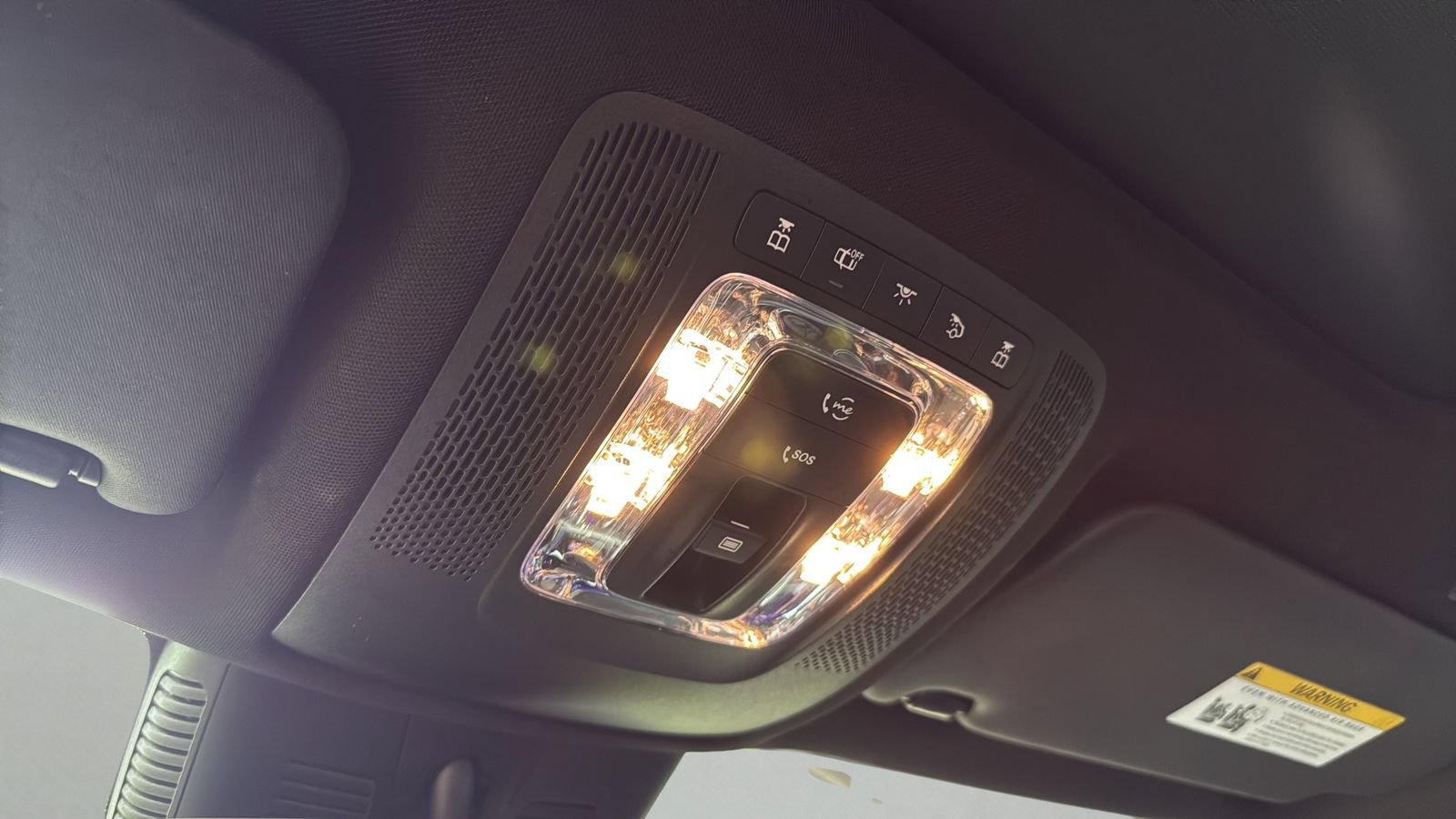 Used 2024 Mercedes-Benz GLB 250 image 22