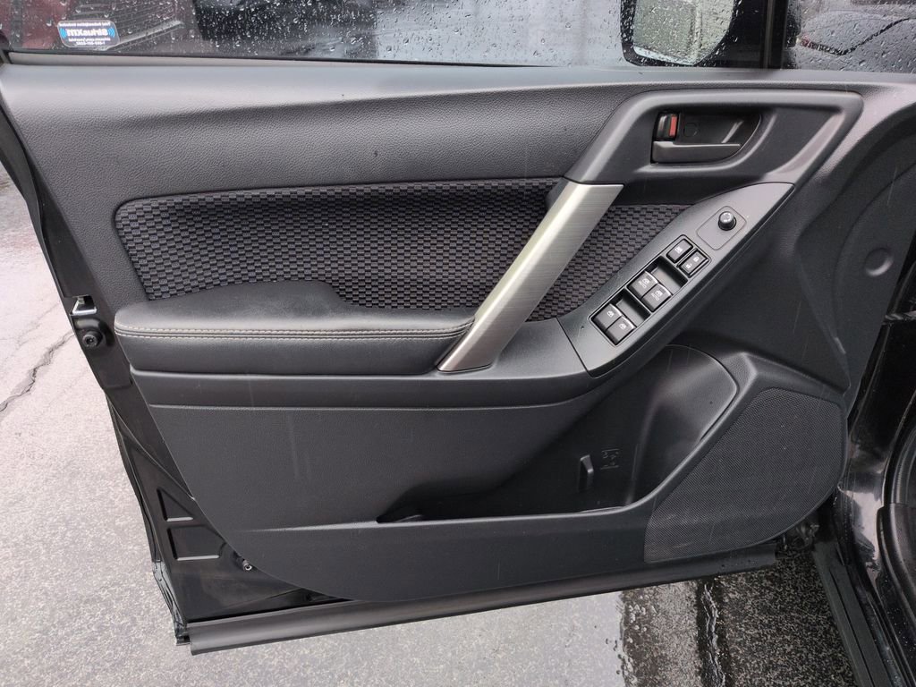 Used 2018 Subaru Forester 2.5i Premium AWD/4WD image 10