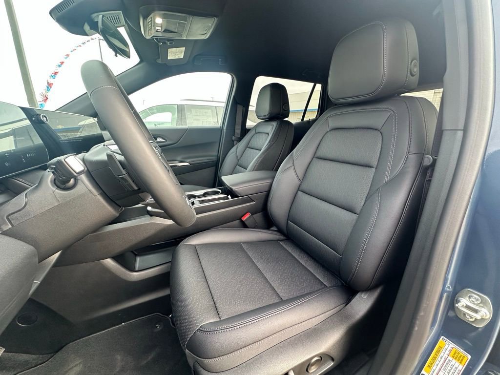 New 2026 Chevrolet Equinox LT w/ Convenience Package II image 13