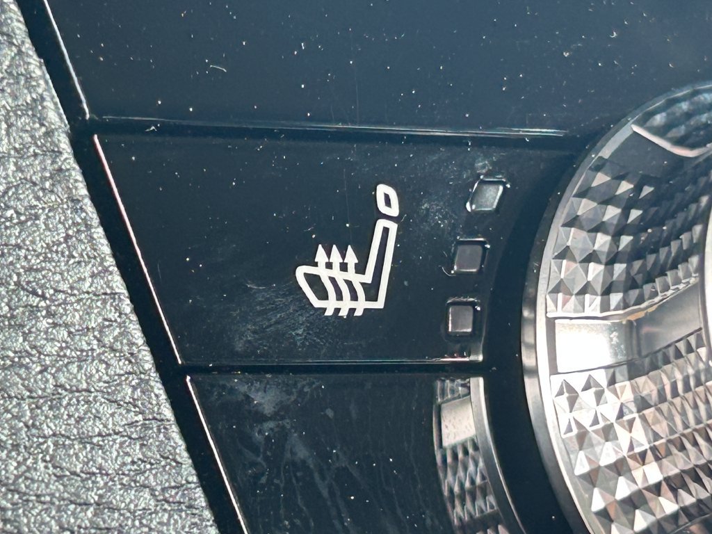 Used 2025 Mitsubishi Outlander 4WD Plug-In Hybrid image 17