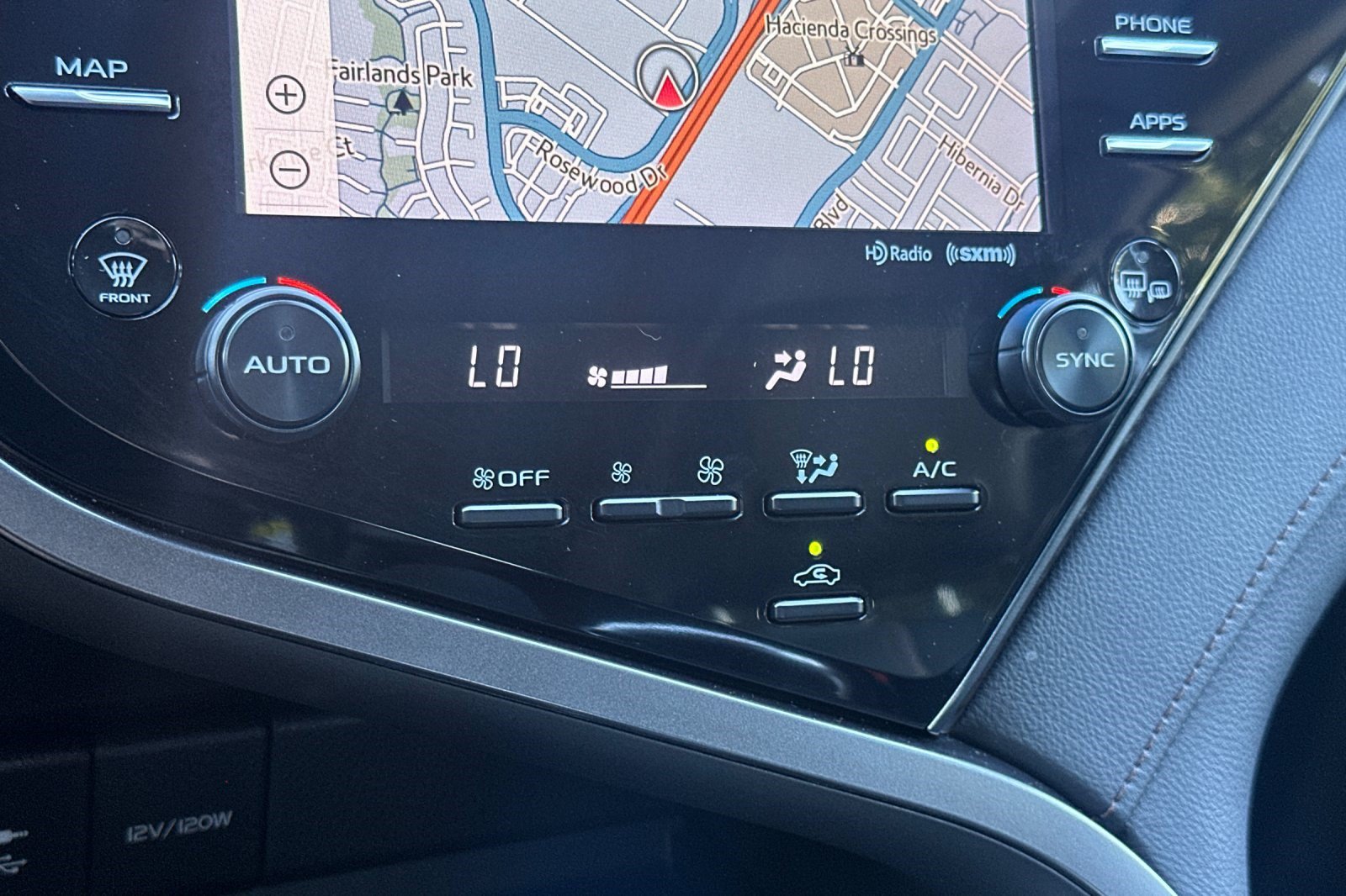 Used 2019 Toyota Camry XLE w/ Driver Assist Package FWD image 25