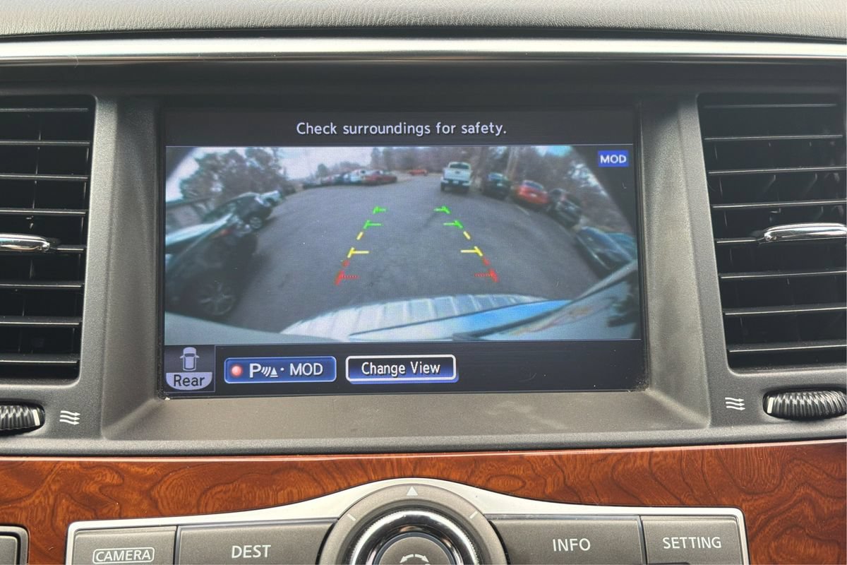 Used 2015 INFINITI QX80 4WD w/ Deluxe Technology Package image 35