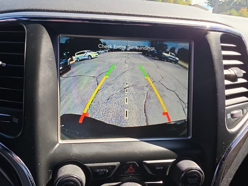 Used 2017 Jeep Grand Cherokee Altitude AWD/4WD image 17