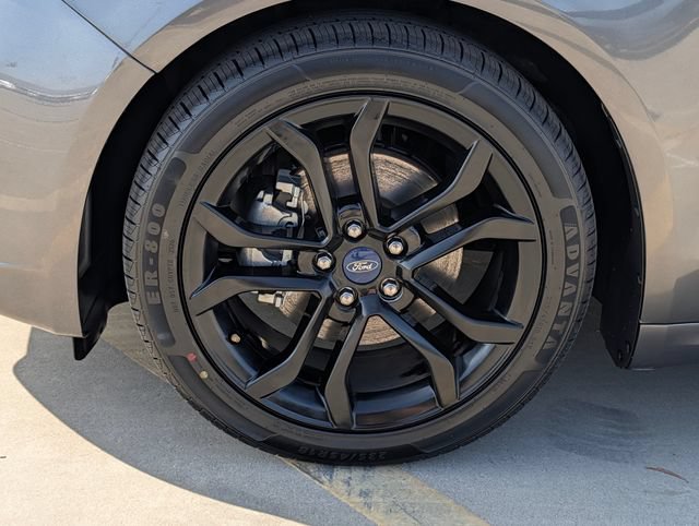 Used 2019 Ford Fusion SE w/ Equipment Group 151A FWD image 8