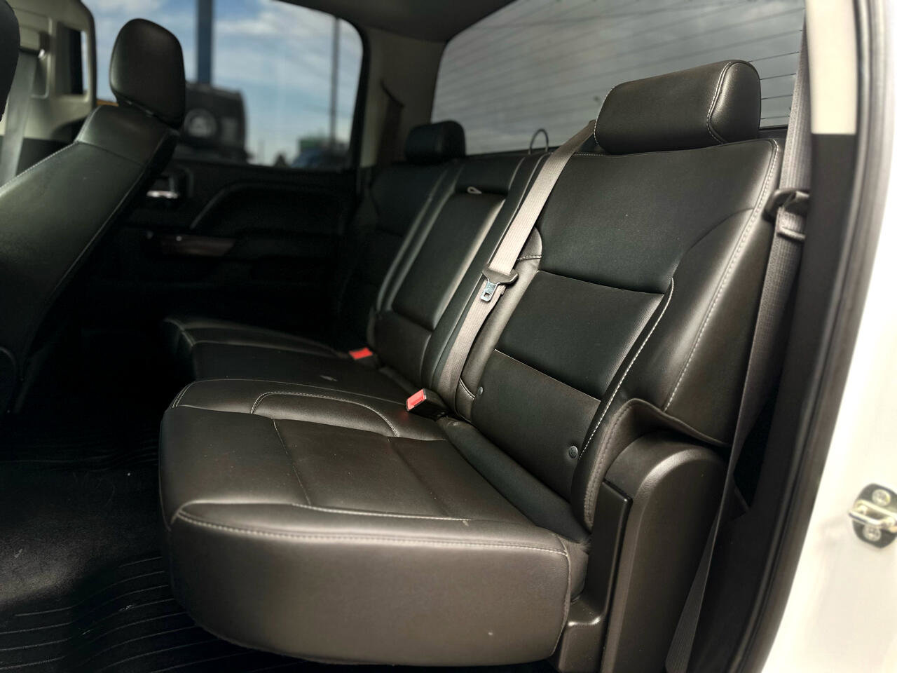 Used 2019 GMC Sierra 2500 SLT w/ Duramax Plus Package image 9