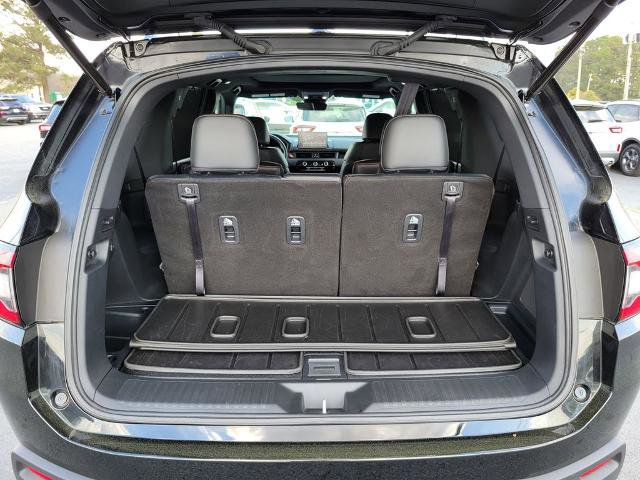 Used 2025 Honda Pilot TrailSport image 13
