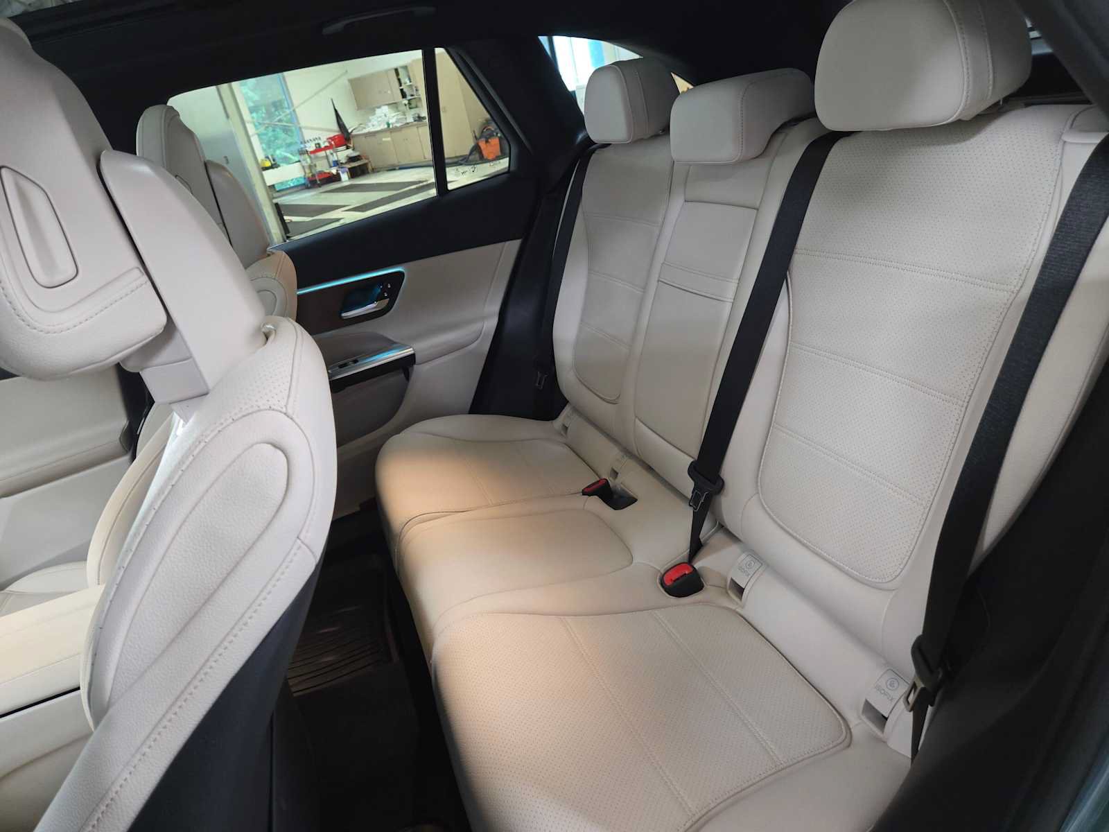 Certified 2026 Mercedes-Benz GLC 300 4MATIC image 17