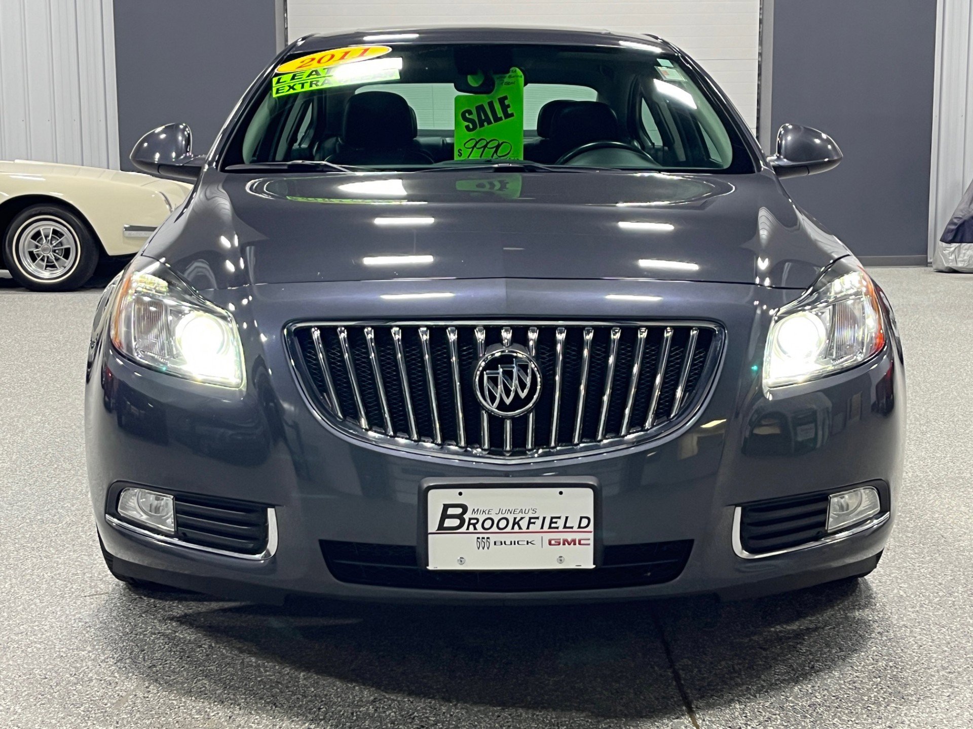 Used 2011 Buick Regal CXL Turbo w/ TO7 Preferred Equipment Group image 8