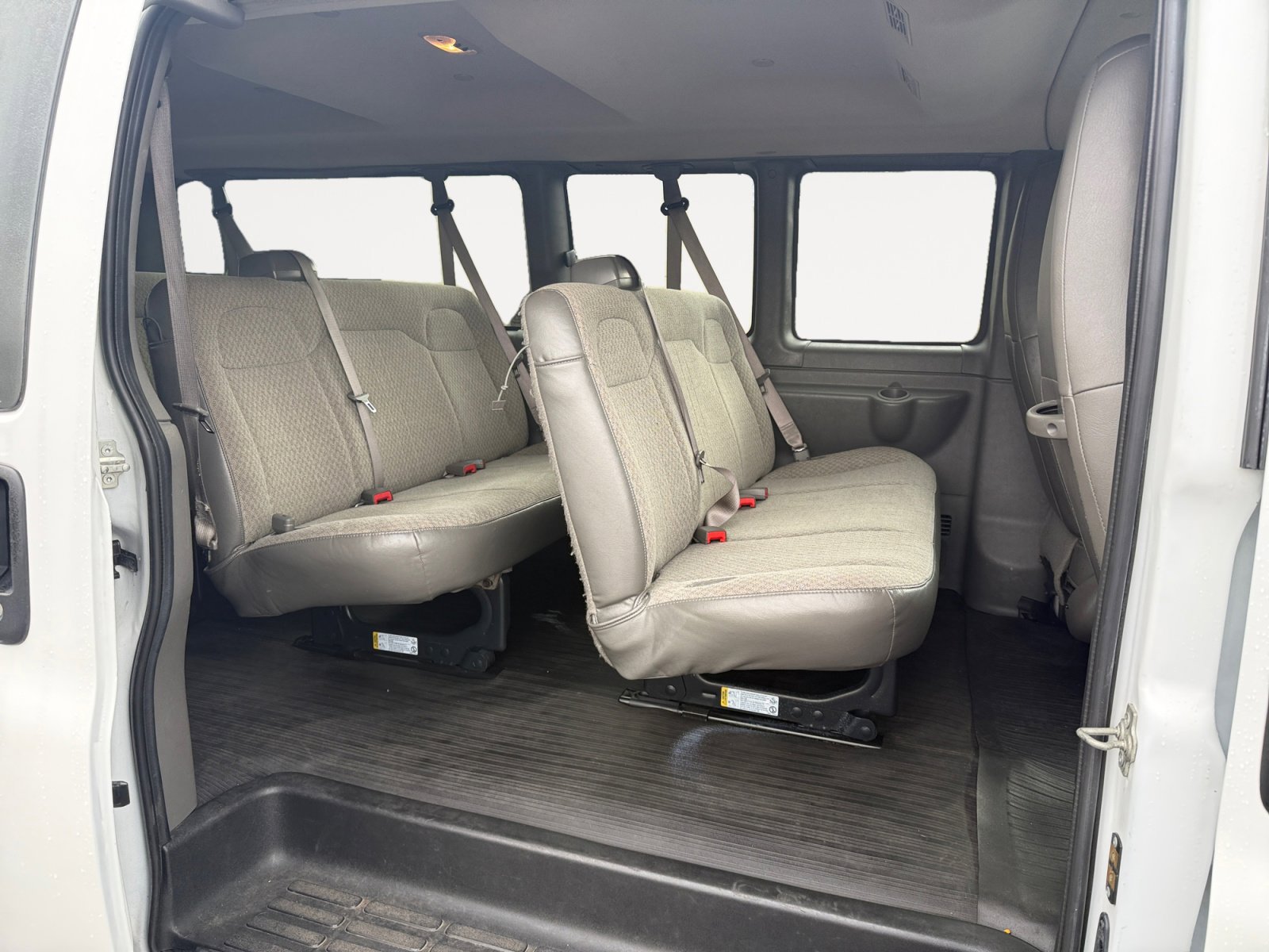 Used 2023 Chevrolet Express 3500 LS image 19
