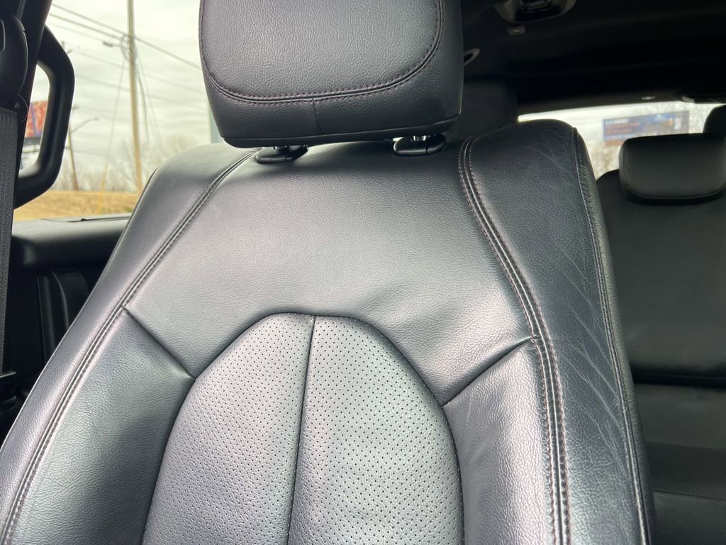 Used 2020 Chrysler Pacifica Touring-L image 23