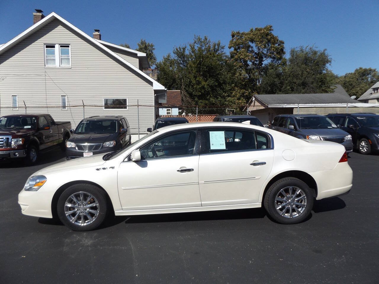 Used 2011 Buick Lucerne CXL FWD image 11