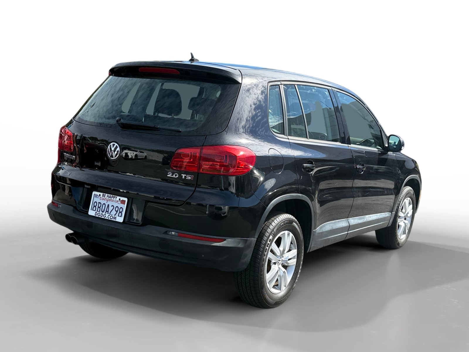 Used 2014 Volkswagen Tiguan S FWD image 5