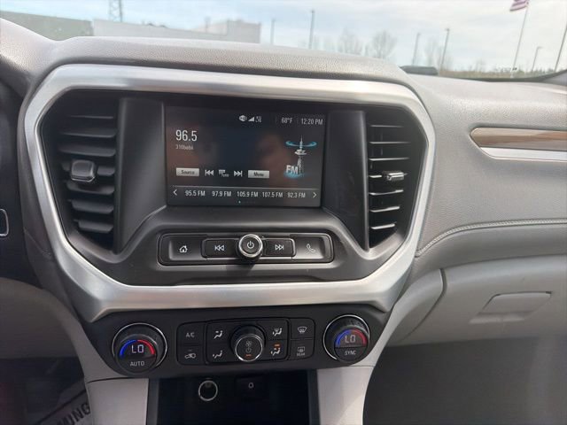 Used 2018 GMC Acadia SLE w/ LPO, Cargo Package FWD image 11
