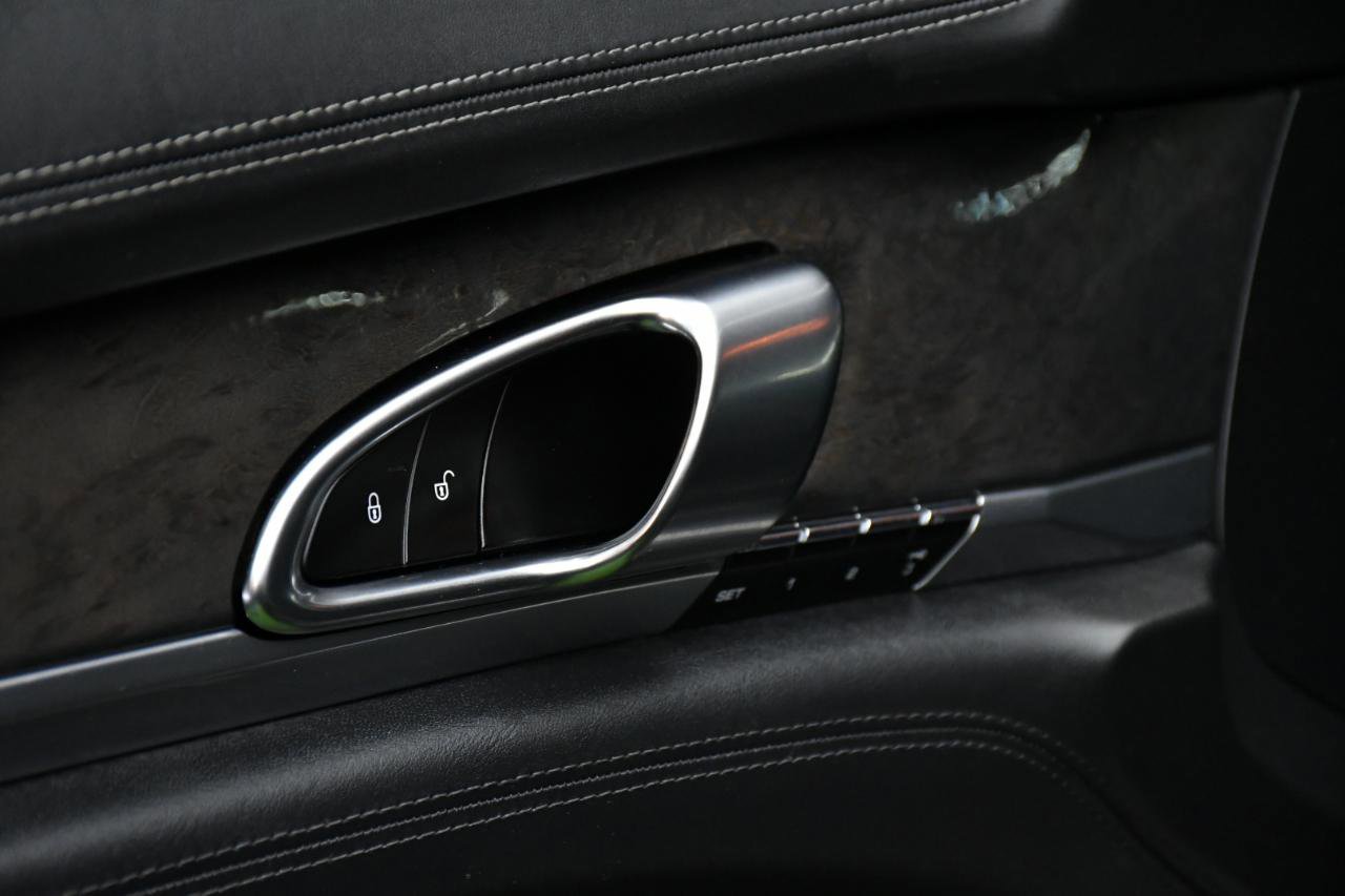 Used 2013 Porsche Panamera GTS image 16