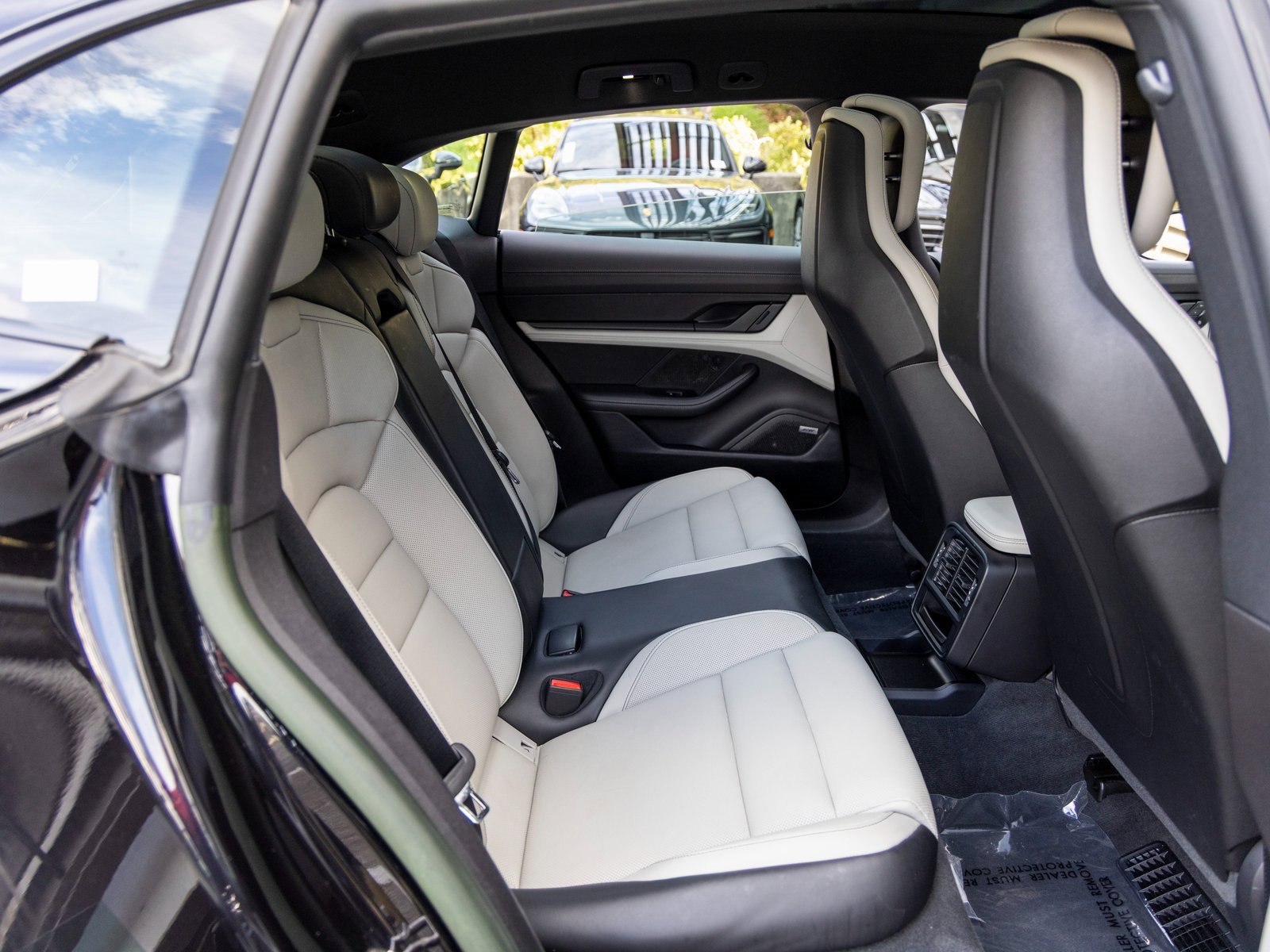 Certified 2022 Porsche Taycan 4 Cross Turismo image 46