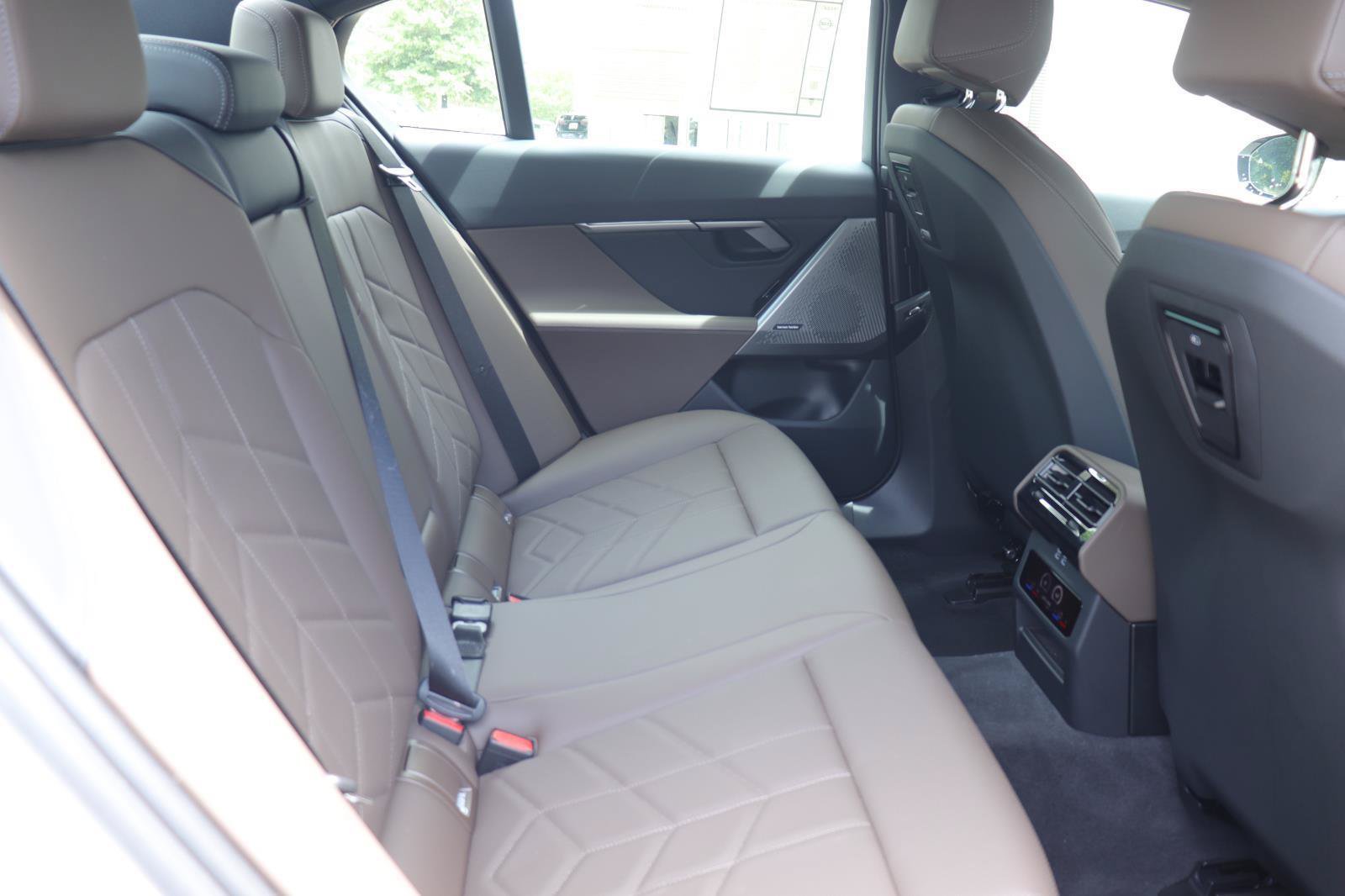 Used 2026 BMW 530i RWD image 20