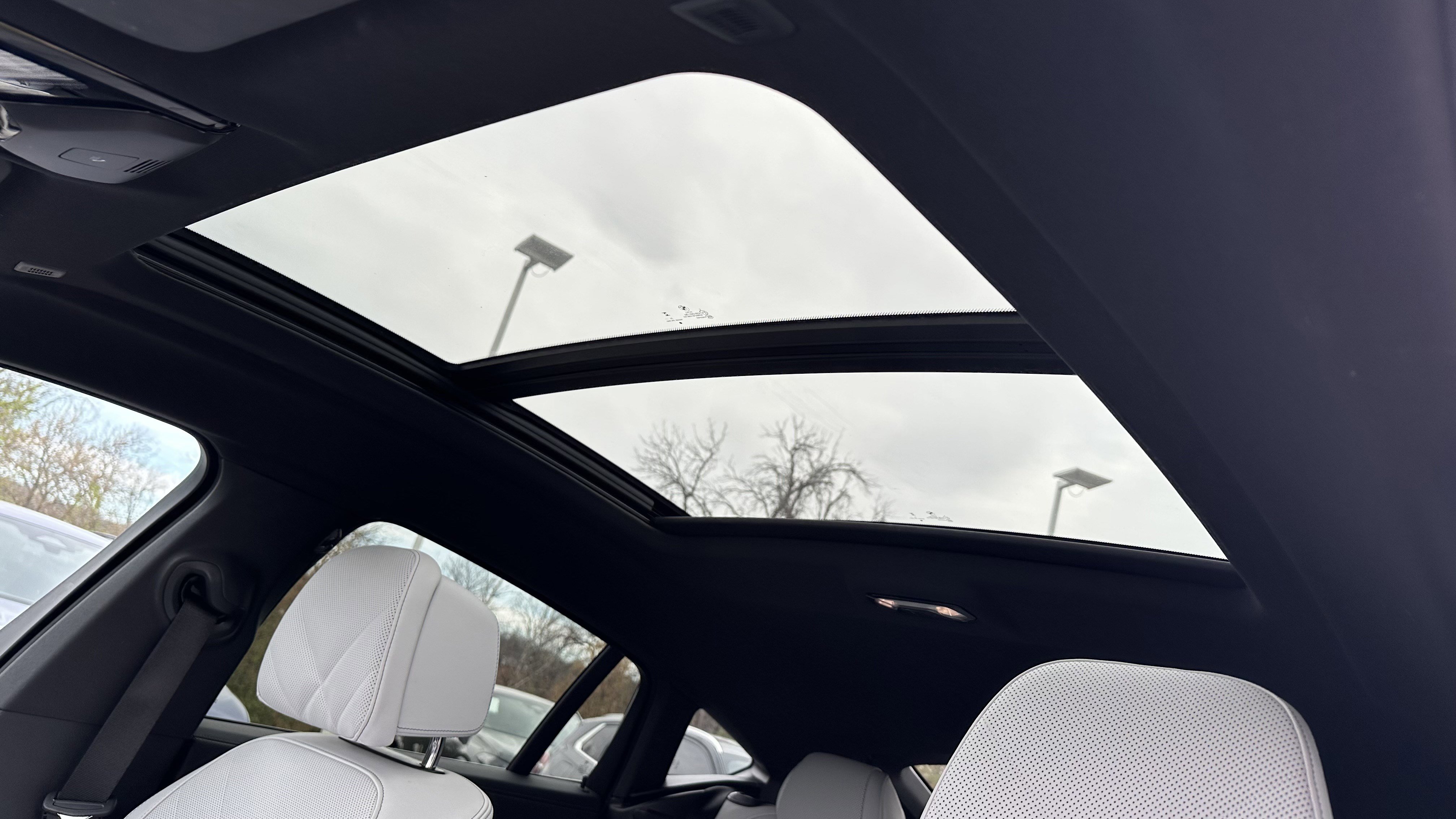Certified 2025 BMW X6 xDrive40i AWD/4WD image 28
