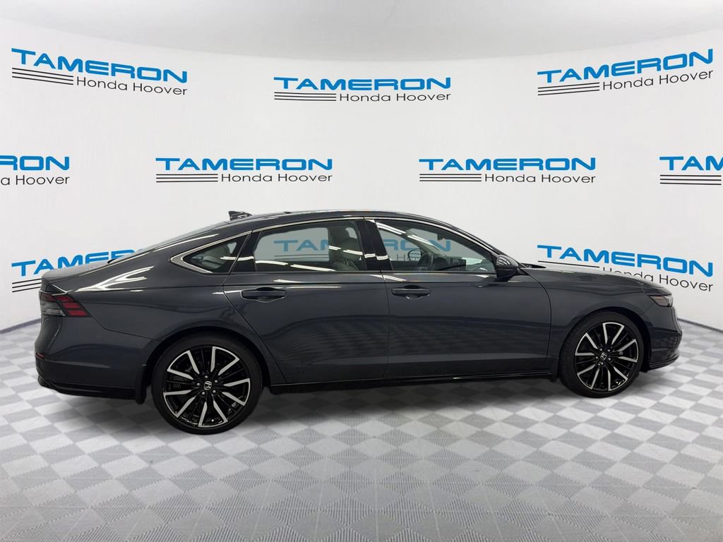 Used 2024 Honda Accord Touring image 6