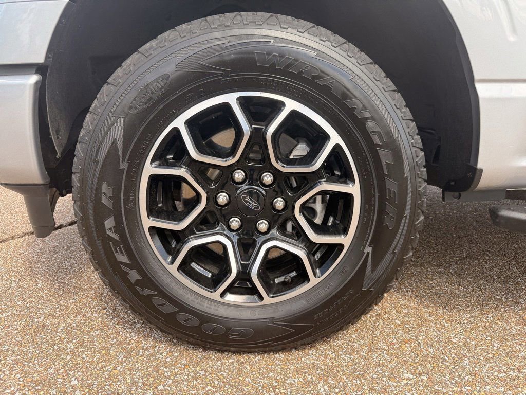 Used 2022 Ford F150 XLT w/ Equipment Group 302A High AWD/4WD image 12