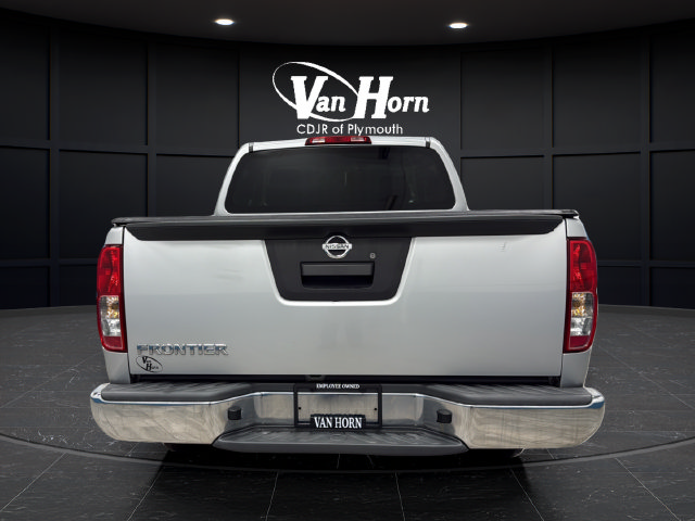 Used 2015 Nissan Frontier S RWD image 6