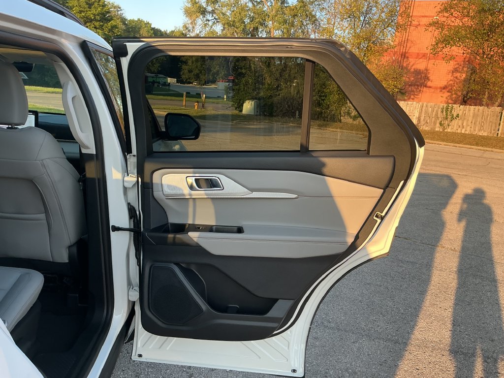 New 2026 Ford Explorer Active w/ Active Comfort Package AWD/4WD image 17