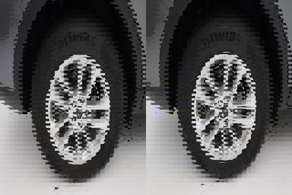 Used 2022 Ford Escape SE w/ Convenience Package image 9