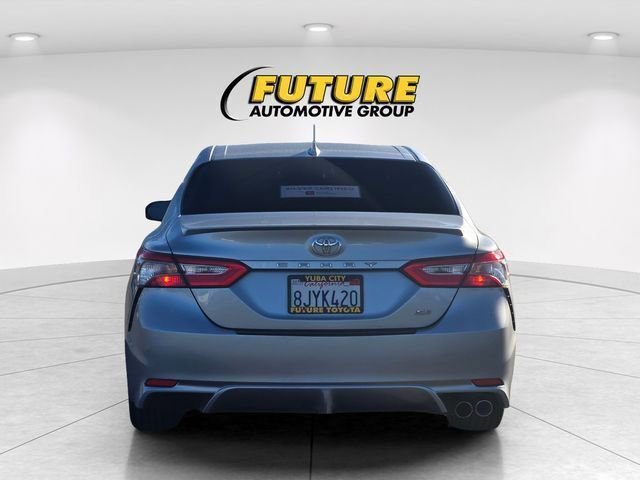 Used 2019 Toyota Camry SE w/ Accessory Appearance Package image 6