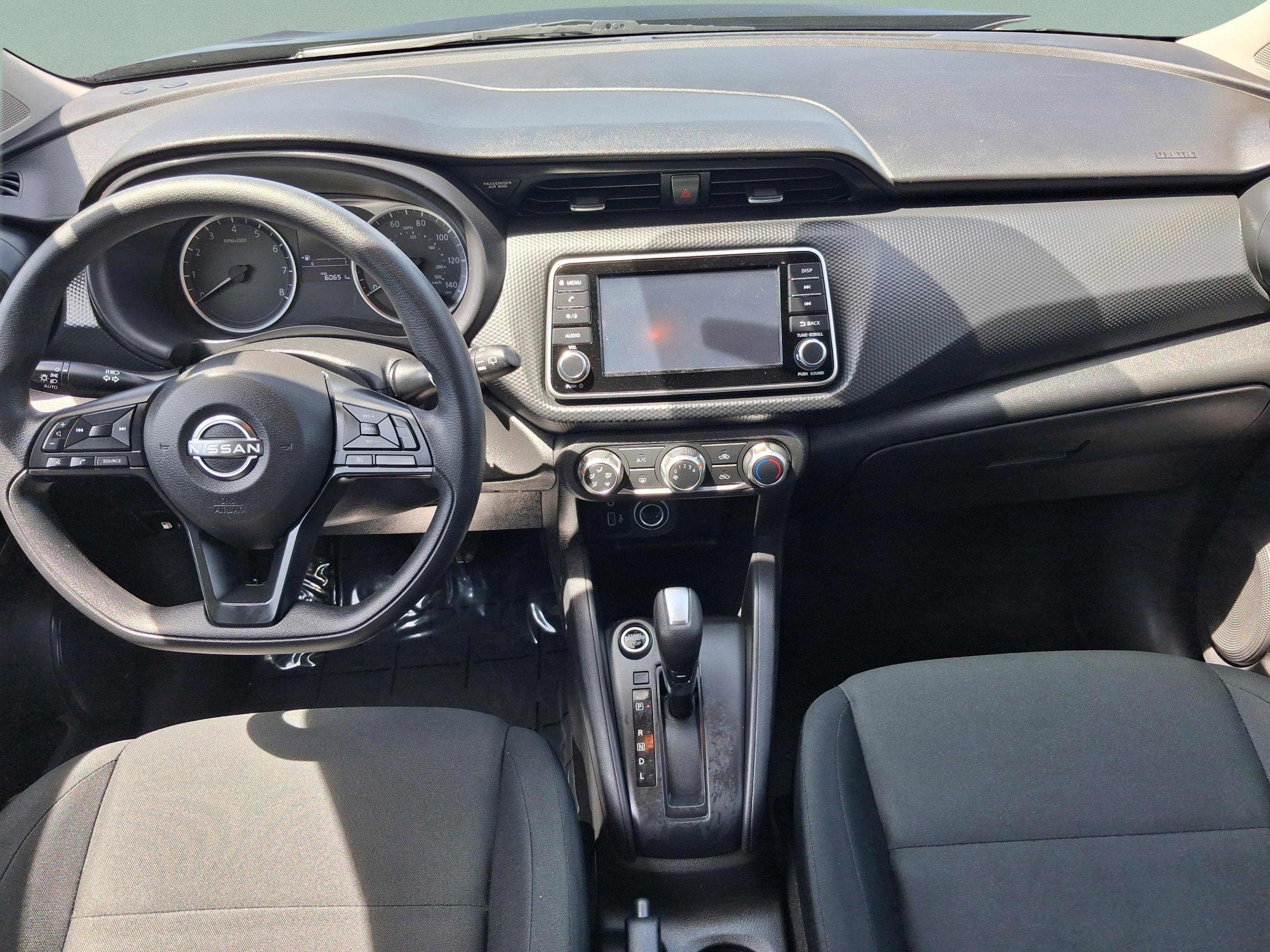 Used 2024 Nissan Kicks S image 9