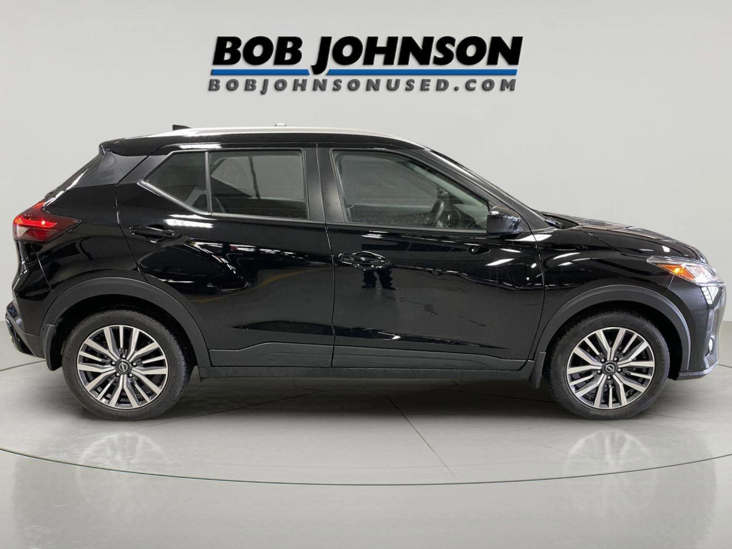 Used 2023 Nissan Kicks SV FWD image 9