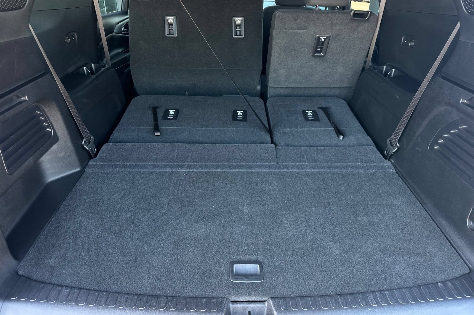 Certified 2025 Chevrolet Traverse LT w/ LPO, Floor Liner Package FWD image 18