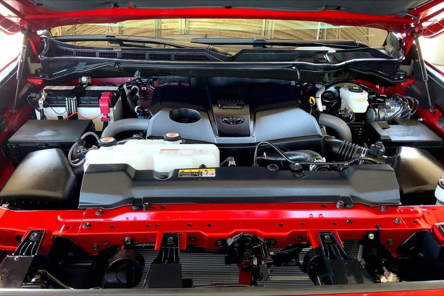 Used 2026 Toyota Tundra Limited AWD/4WD image 31