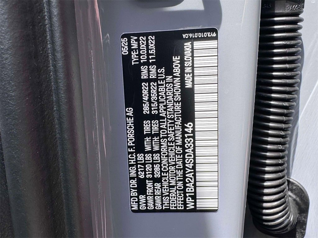 New 2025 Porsche Cayenne Coupe image 28