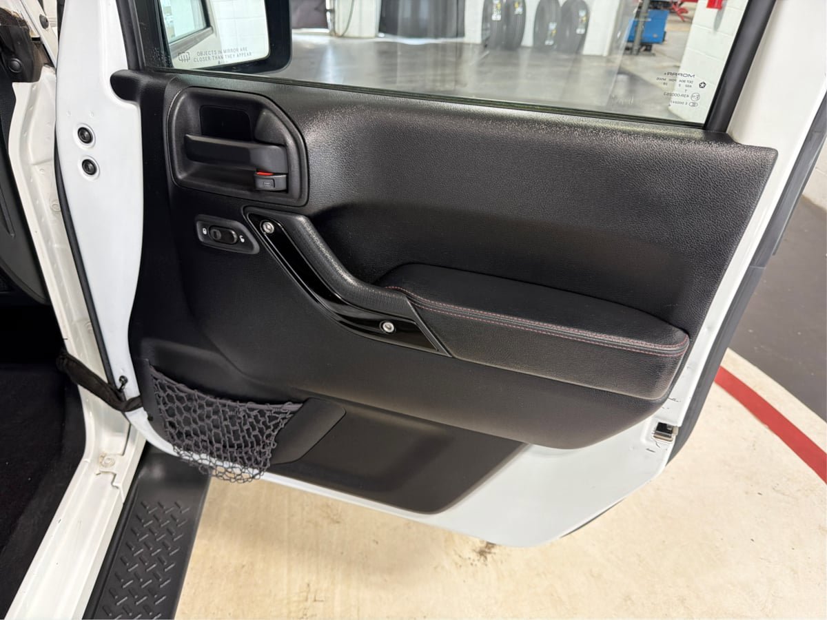 Used 2012 Jeep Wrangler Altitude AWD/4WD image 24