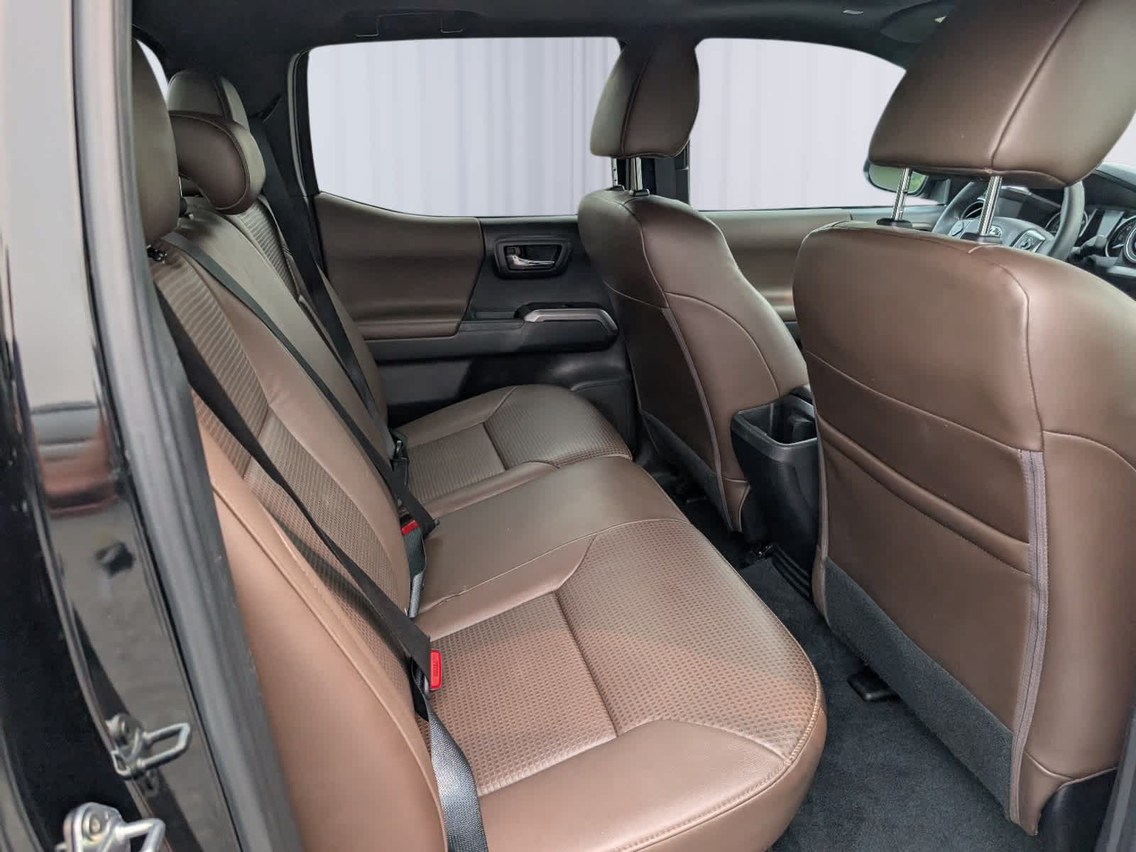 Used 2023 Toyota Tacoma Limited AWD/4WD image 11