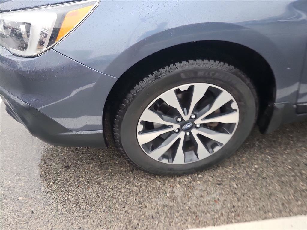 Used 2016 Subaru Outback 2.5i Limited AWD/4WD image 8