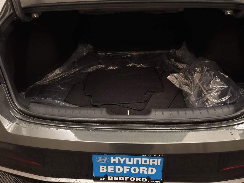 New 2026 Hyundai Elantra Sport FWD image 9
