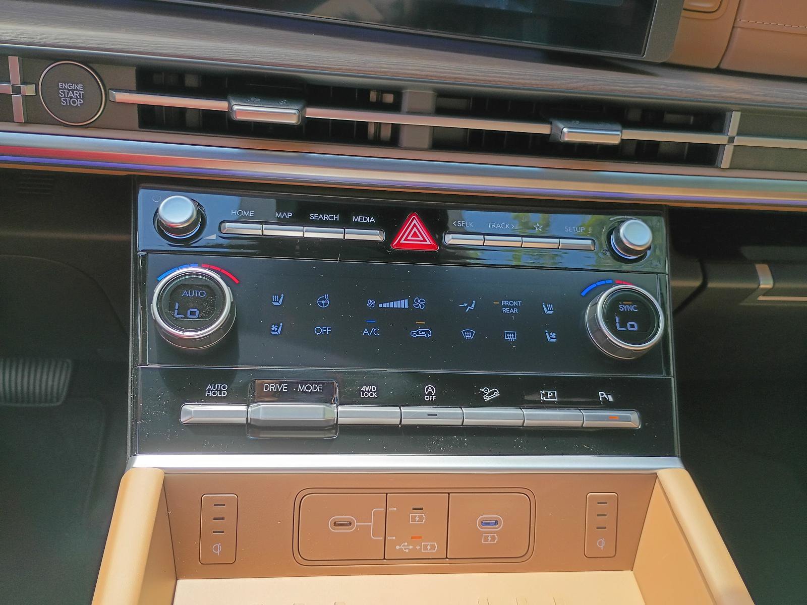 New 2026 Hyundai Santa Fe Limited AWD/4WD image 24