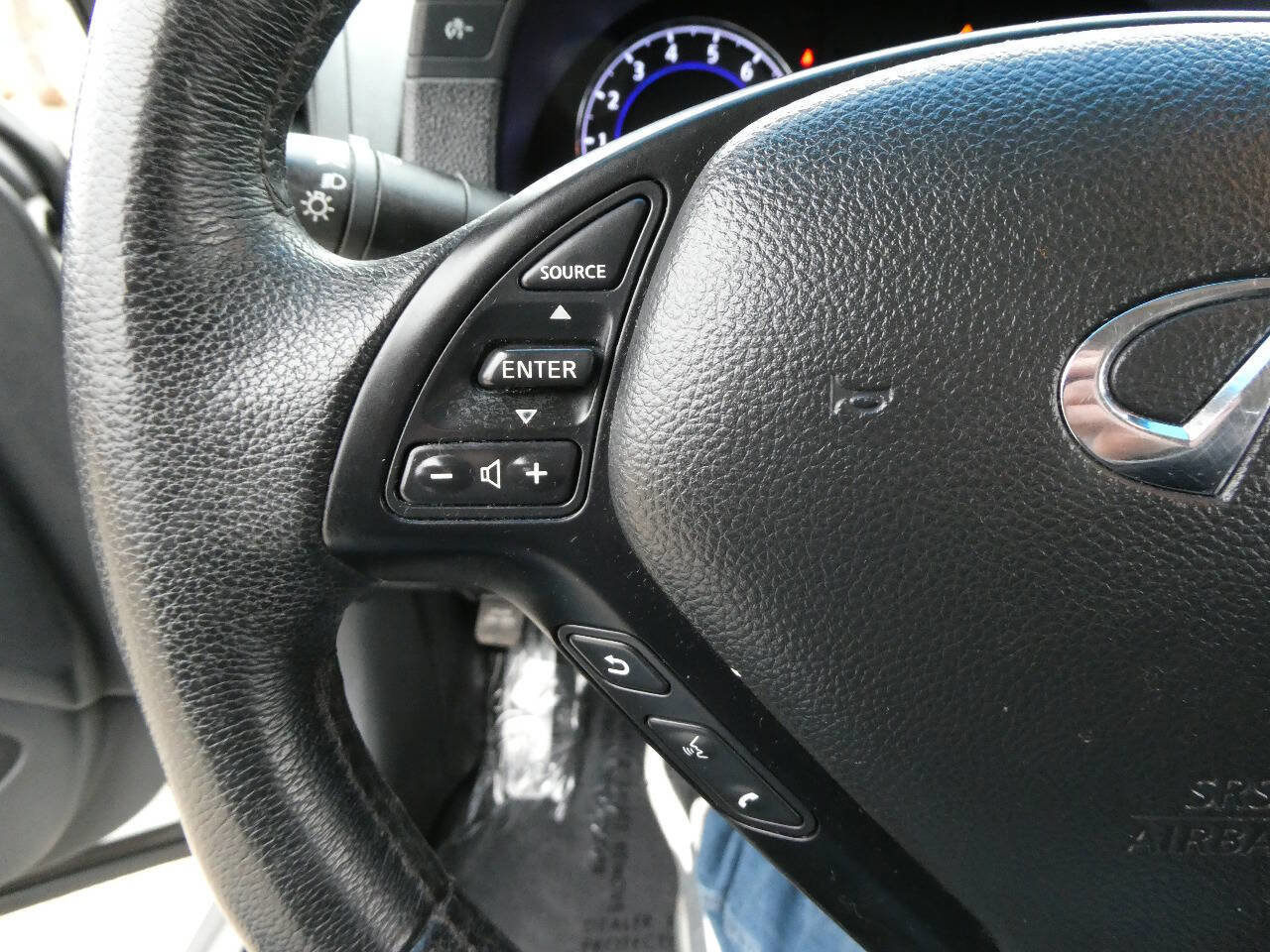 Used 2012 INFINITI G37 Sport w/ Premium Pkg image 12