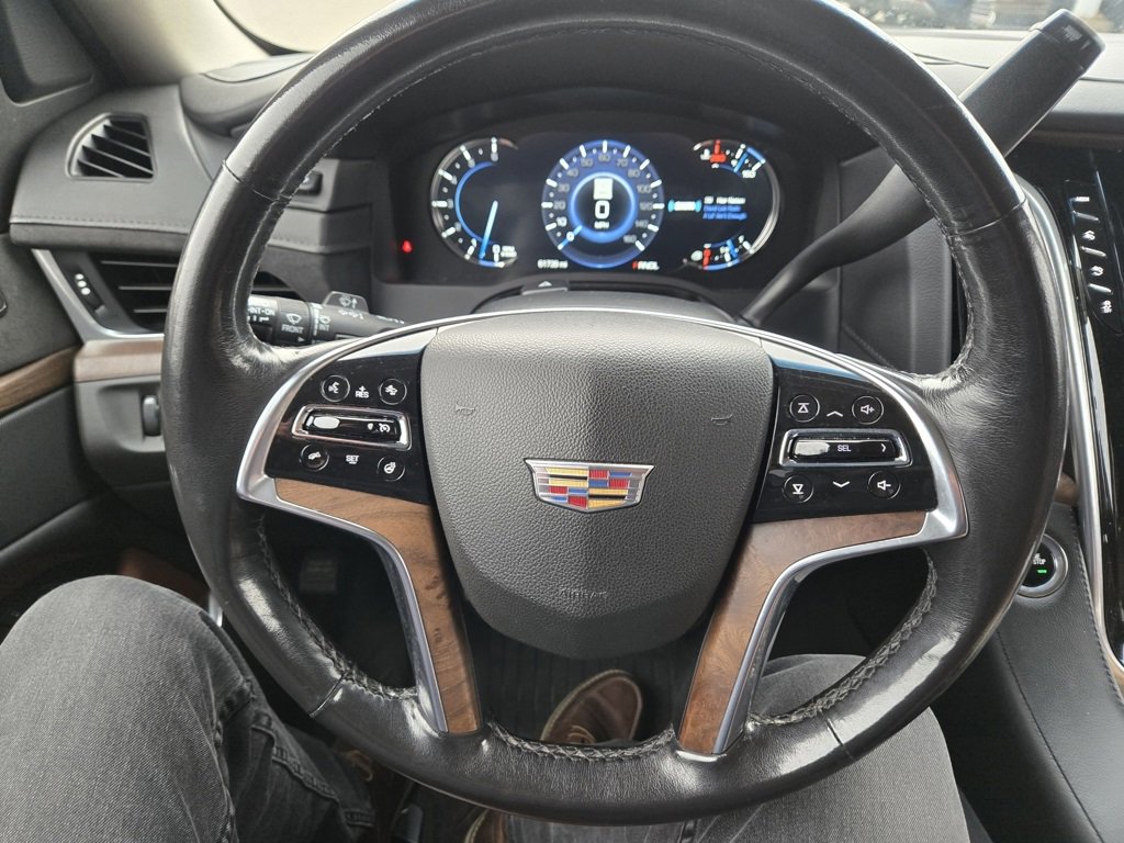 Used 2020 Cadillac Escalade Luxury image 19