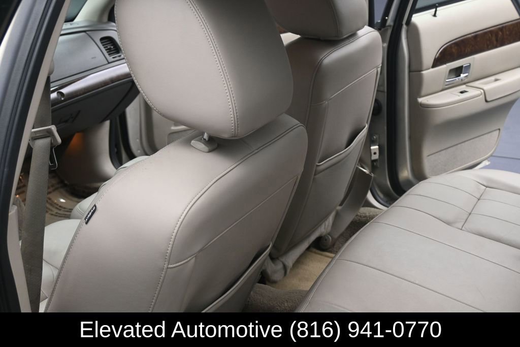 Used 2011 Mercury Grand Marquis LS RWD image 13