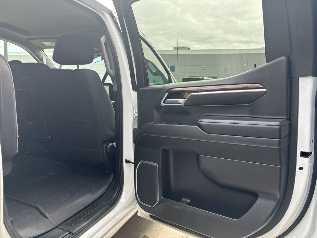 Used 2023 GMC Sierra 1500 SLE image 11